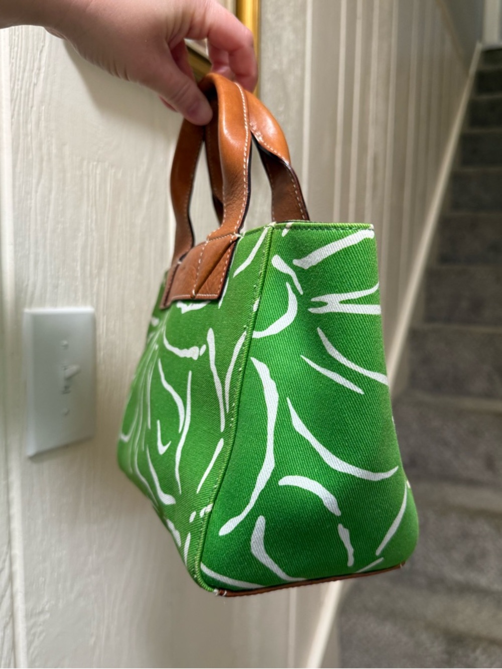 Kate Spade Y2K Green And White Floral Canvas Tote with Brown Leather Handles - Picture 6 of 15